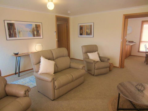 Kitty's Cottage - VIC Tourism 3