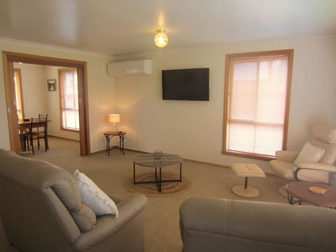 Kitty's Cottage - VIC Tourism 2