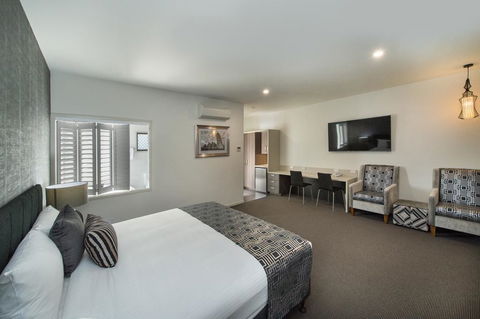 Korte's Resort - VIC Tourism 1