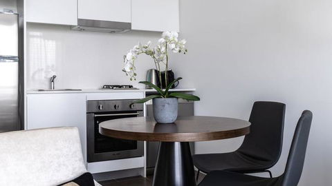 KOZYGURU Chatswood Luxury Studio NCH088 - VIC Tourism 1