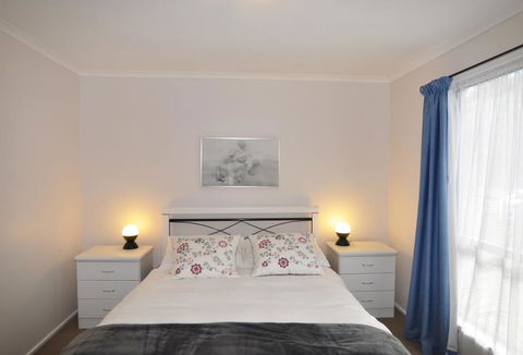 KYEEMA - FREE WIFI & NETFLIX - PET FRIENDLY (OUTSIDE ONLY) - VIC Tourism 1