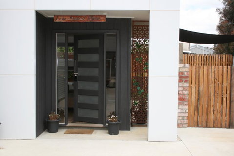 Lake Esmond Place - VIC Tourism 2