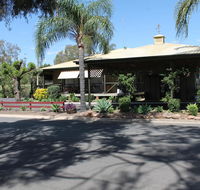 Lake Forbes Motel - VIC Tourism