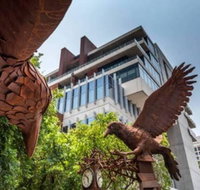 Lake views Central CBD location//FREE WIFINETFLIX - VIC Tourism