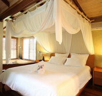 Lake Weyba Cottages Noosa - VIC Tourism