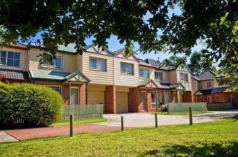 Lamplighter Motel And Apartments - VIC Tourism 1