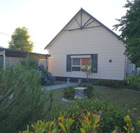 Large 6-Bedroom House with Wifi  Netflix Close to Singleton CBD Hunter Valley - VIC Tourism