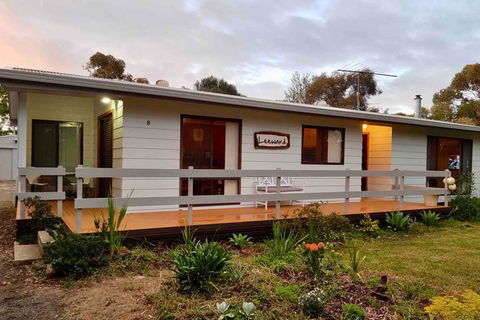 Leeward - VIC Tourism 1
