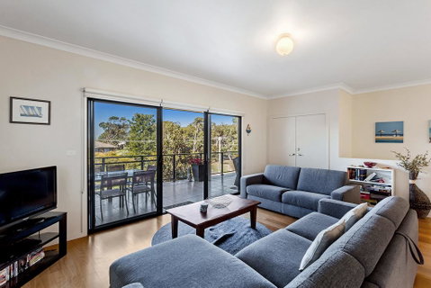 Lentara Street, 84 - VIC Tourism 1
