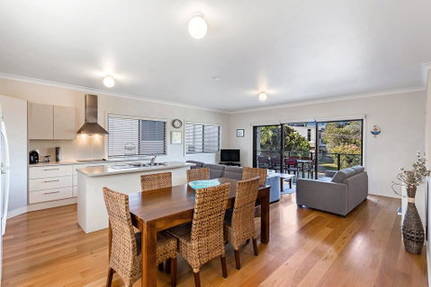 Lentara Street, 84 - VIC Tourism 3