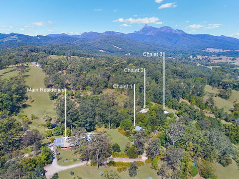 Limpinwood Lodge - VIC Tourism 1