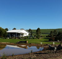 Linger Longer Cottages - VIC Tourism