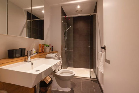 LUXE 2B Apartment Fully Furnished With Pool And Gym - VIC Tourism 0