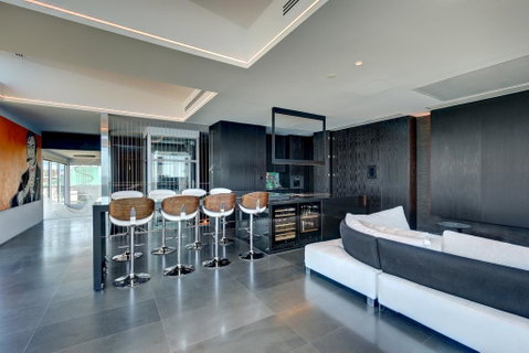 Luxe Haus - VIC Tourism 0