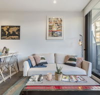 LUXURIOUS RIVERSIDE RESORT STYLE APARTMENTPOOLSPAGYMROOFTOP WITH CITY VIEWS - VIC Tourism