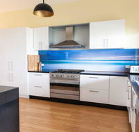 Luxurious Waterfront 10 minutes drive to Phillip Island sleeps 12 - VIC Tourism