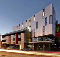 Luxury large modern apartment close to city parks shops and public transport - VIC Tourism