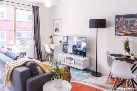Luxury Studio Apartment In The Heart Of Potts Point - VIC Tourism 2