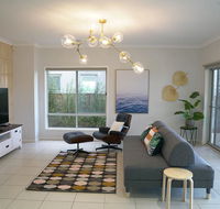 Luxury Waterfront Villa in Sanctuary Lakes - VIC Tourism