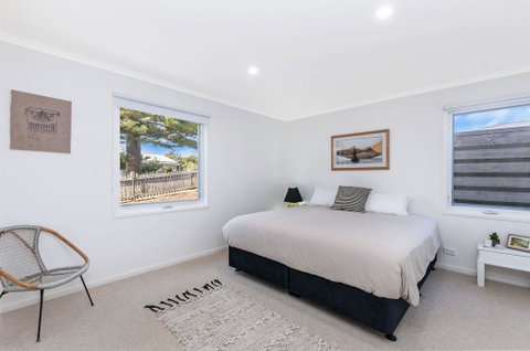 Lyons Cottage - A Quaint Whalers Cottage In Heart Of Port Fairy - VIC Tourism 2