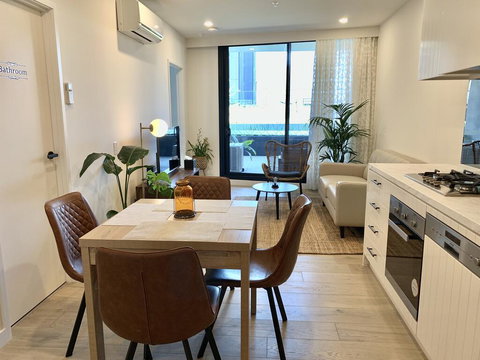 M-City 2 BR And 2 BA Apartment With Parking - VIC Tourism 0