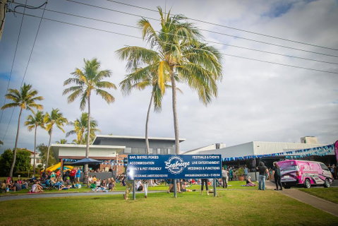 Mackay Seabreeze Apartments - VIC Tourism 0