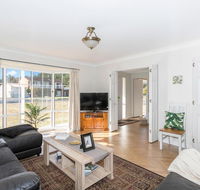 Macleay Street 23 Narrawallee - VIC Tourism