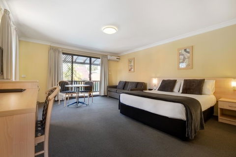 Maclin Lodge Motel - VIC Tourism 2