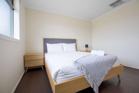 Magnificent Lux Stay@Mont Albert 4BR/WIFI/Garage - VIC Tourism 2