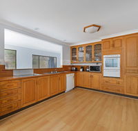 Malibu Holiday House 6 Dulconghi Street - VIC Tourism