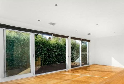 Malvern 3 Bedroom Home - VIC Tourism 0