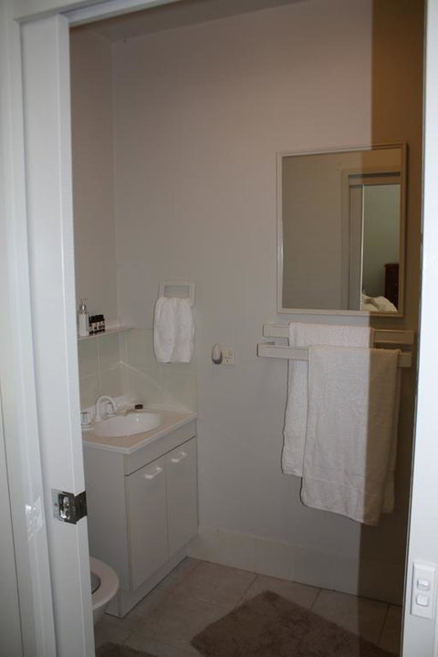 Mandalay House - VIC Tourism 3