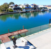 Mandurah Dolphin Escape - VIC Tourism