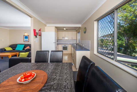 Marine Dr 22 - Fingal Bay - VIC Tourism 3