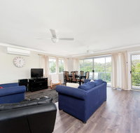 Marine Drive Unit 01 24 Surfair - VIC Tourism