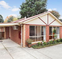 Maroondah 3 Bedroom house in Kilsyth - VIC Tourism