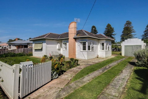 Mary Grant - VIC Tourism 0