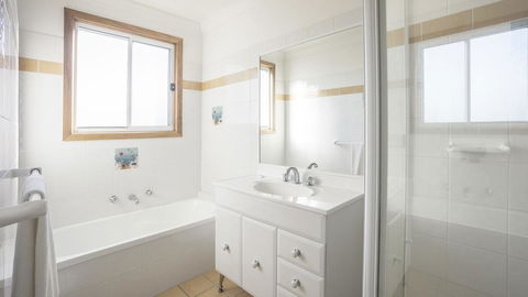 Matron Porter Dr 149 - VIC Tourism 1