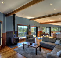 Mayakitana - Overlooking the golf course - VIC Tourism