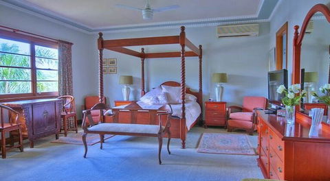 Melville House Bed And Breakfast - VIC Tourism 1