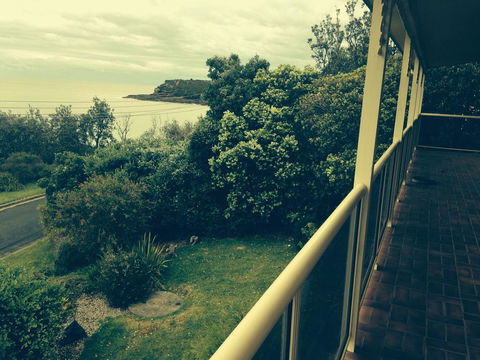 Merry Beach Ocean Front Large Home - VIC Tourism 1