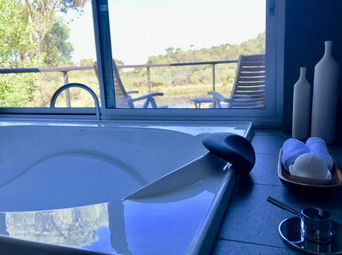 Messmates Luxury Eco Suites - VIC Tourism 2