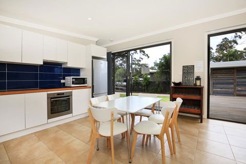 Mikora, Callala Bay - VIC Tourism 0