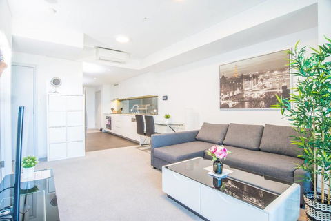 Minimalism Modern Apartment, Waterview, Parking, IGA - VIC Tourism 0