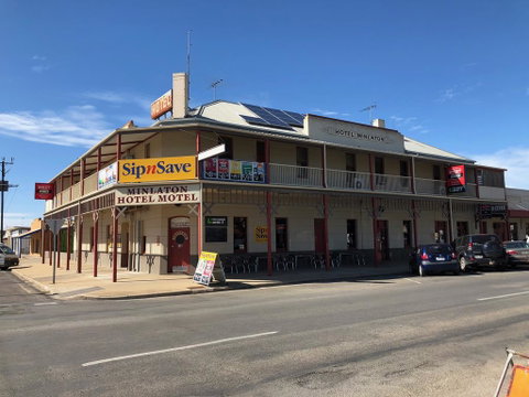 Minlaton Hotel - VIC Tourism 0