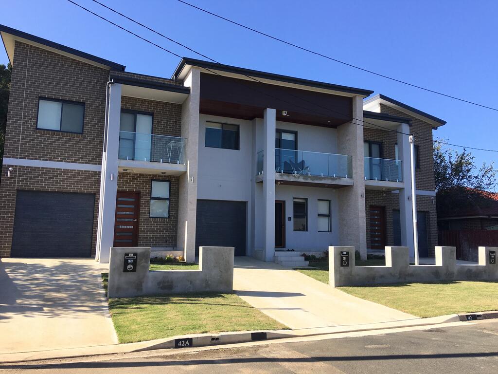 Varroville NSW VIC Tourism