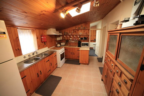 Miss Mabel Cottage - VIC Tourism 0