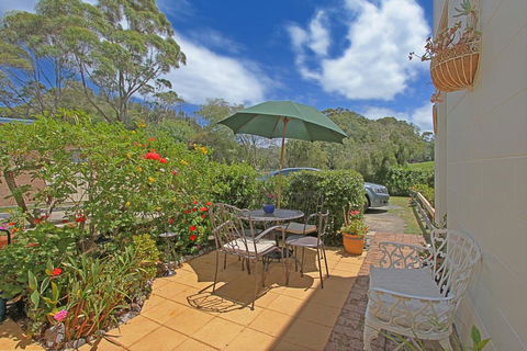 Mitchell Parade 3/11-13 - VIC Tourism 3