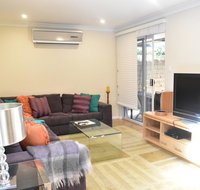 Modern 2 Bedroom Unit Close to CBD - VIC Tourism