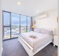Modern Luxury 3 Bedroom Apartment with Sea Views - VIC Tourism
